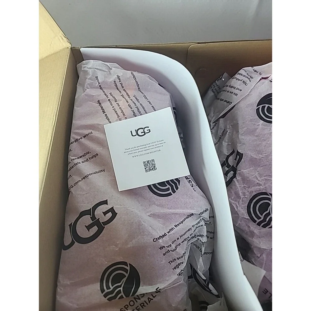 BNIB Ugg URSEEN Platform Size 11/12